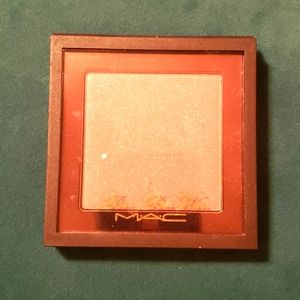 MAC LE Summer Opal Beauty Powder